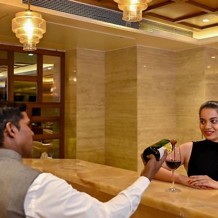 Maharaja Regency Hotel Satara Buitenkant foto